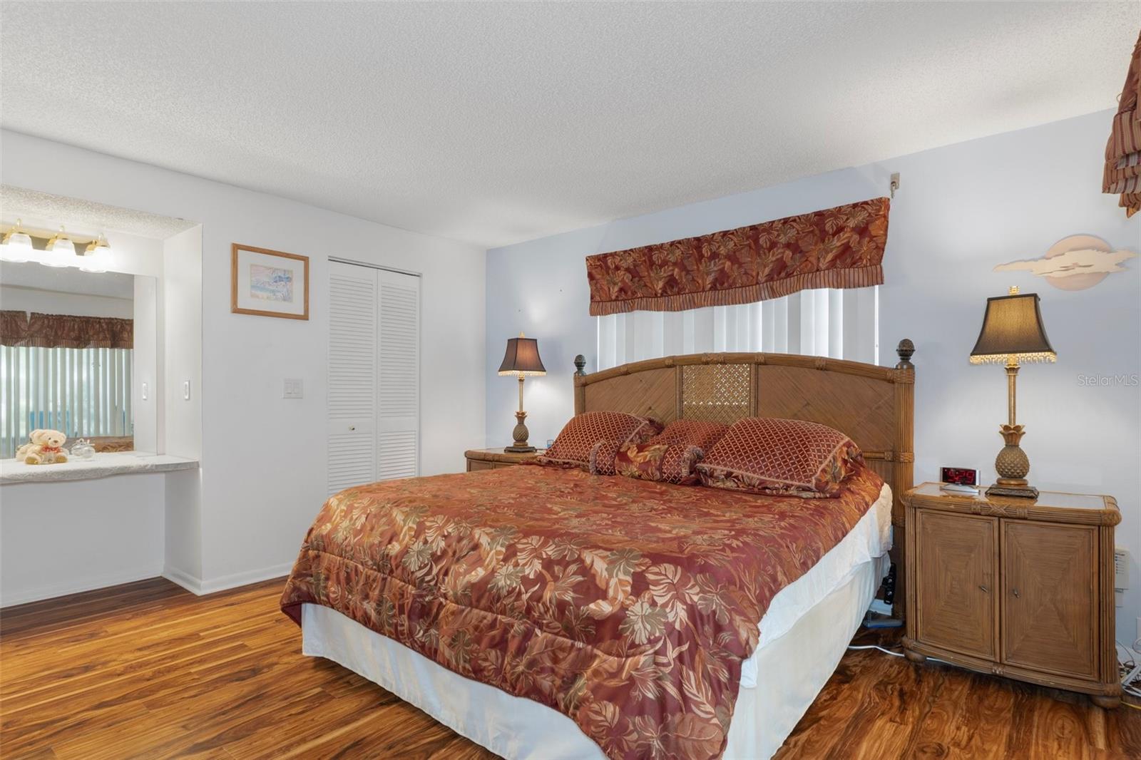 Image 17 of 41 For 3544 Teeside Drive 1