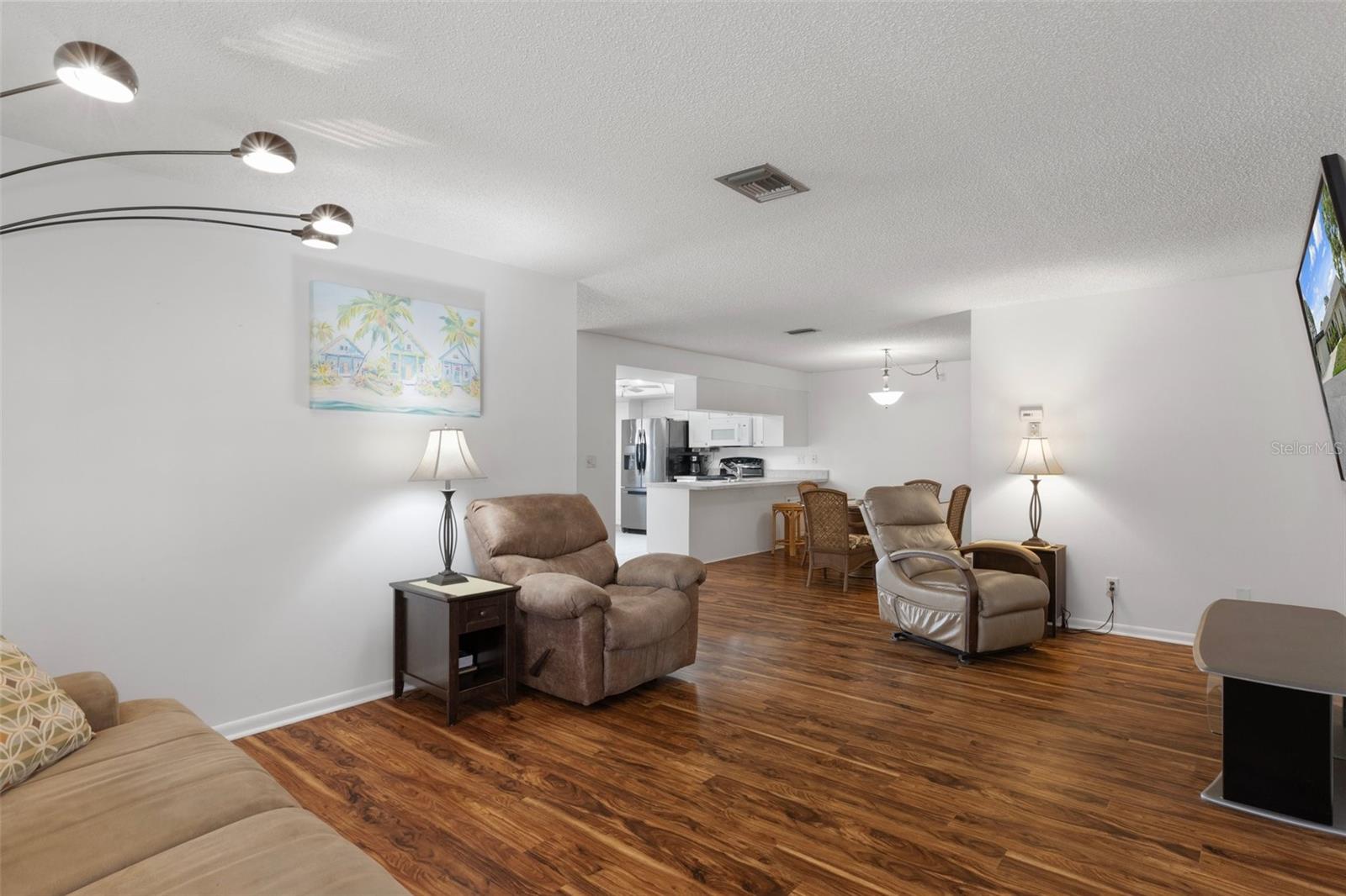 Image 8 of 41 For 3544 Teeside Drive 1