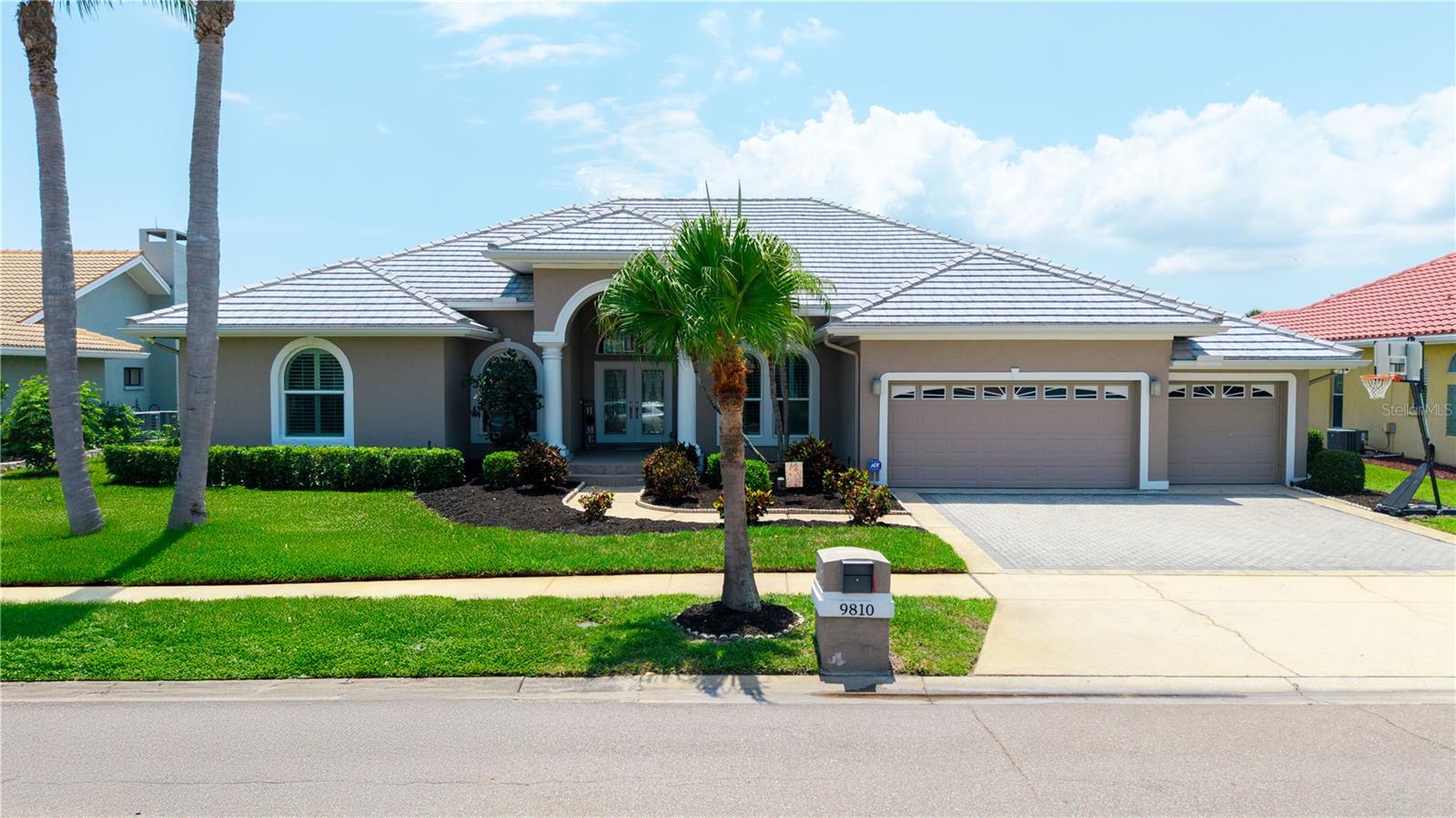 Details for 9810 Compass Point Way, TAMPA, FL 33615