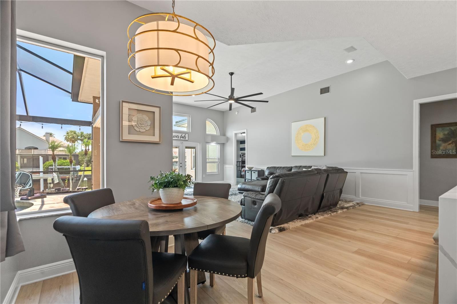Image 18 of 67 For 9810 Compass Point Way