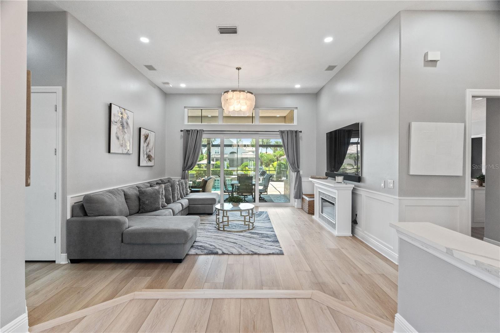 Image 24 of 67 For 9810 Compass Point Way