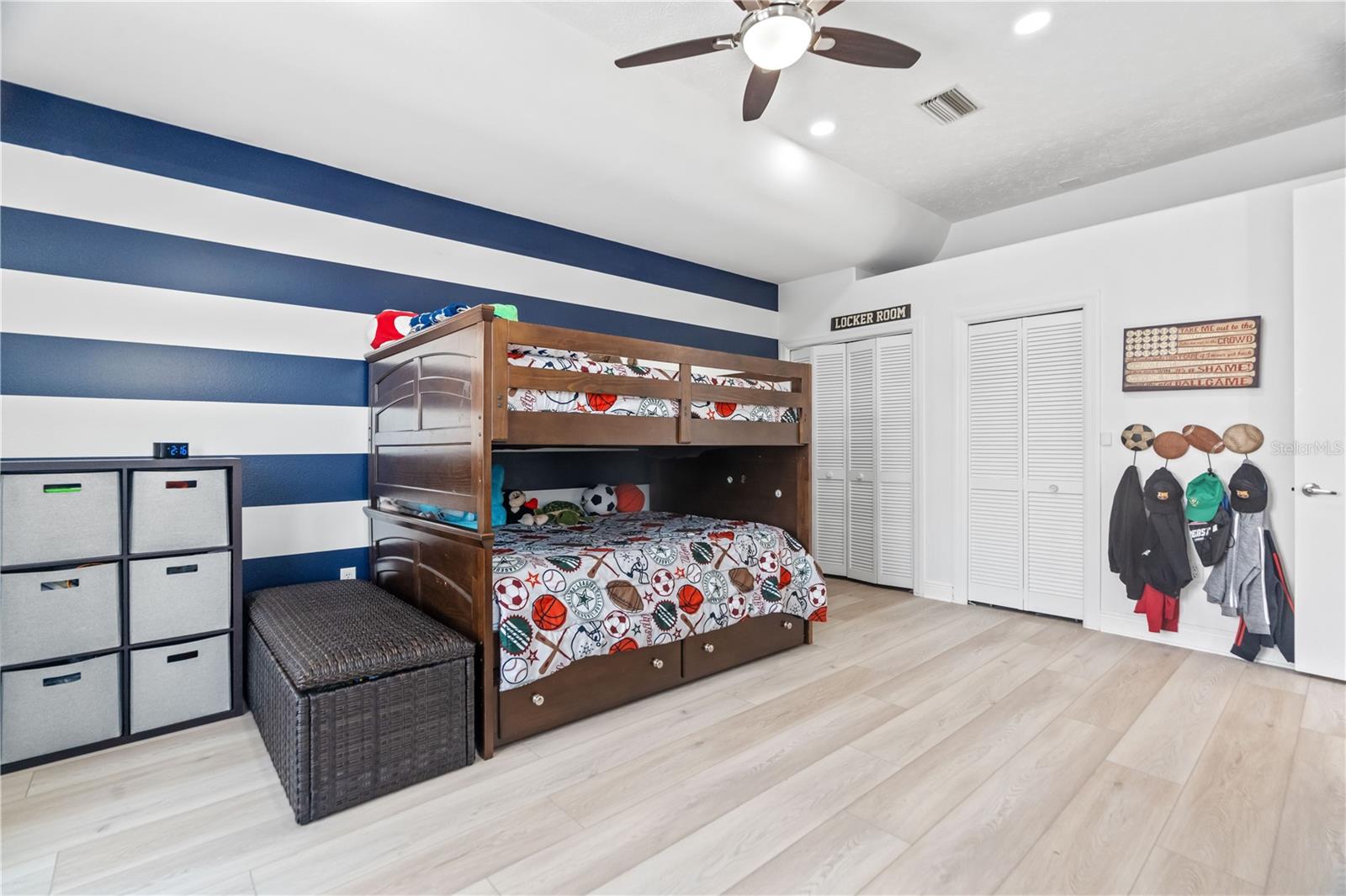 Image 34 of 67 For 9810 Compass Point Way