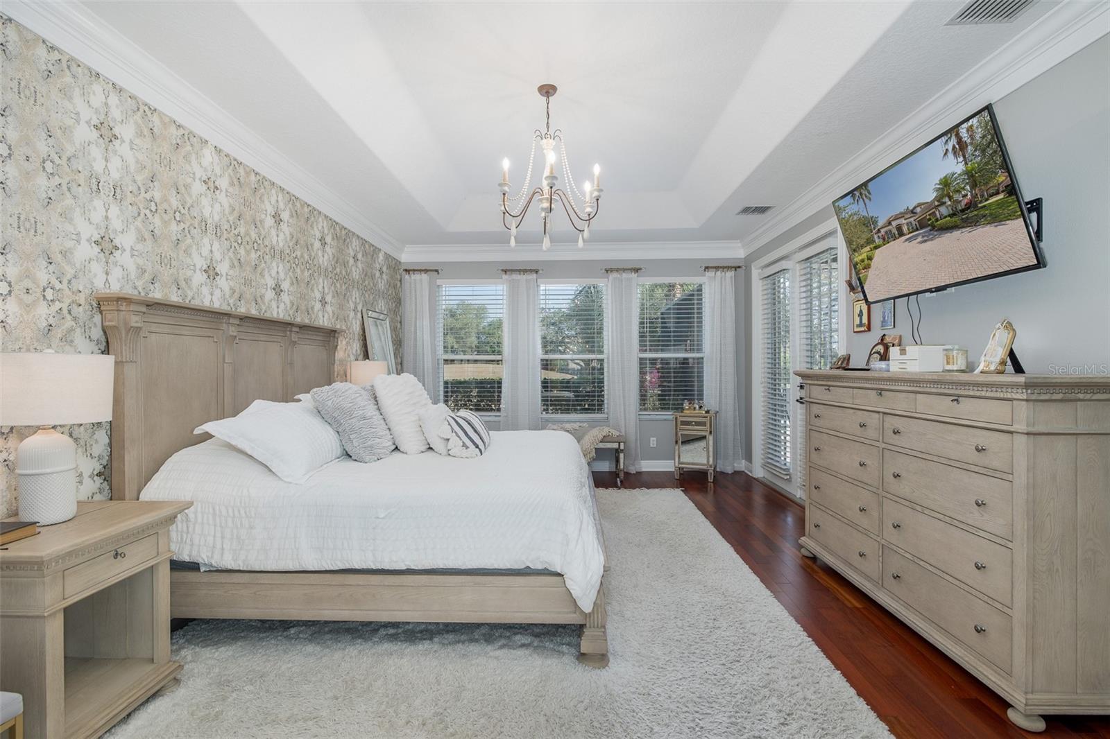 Listing photo id 21 for 10645 Garda Drive