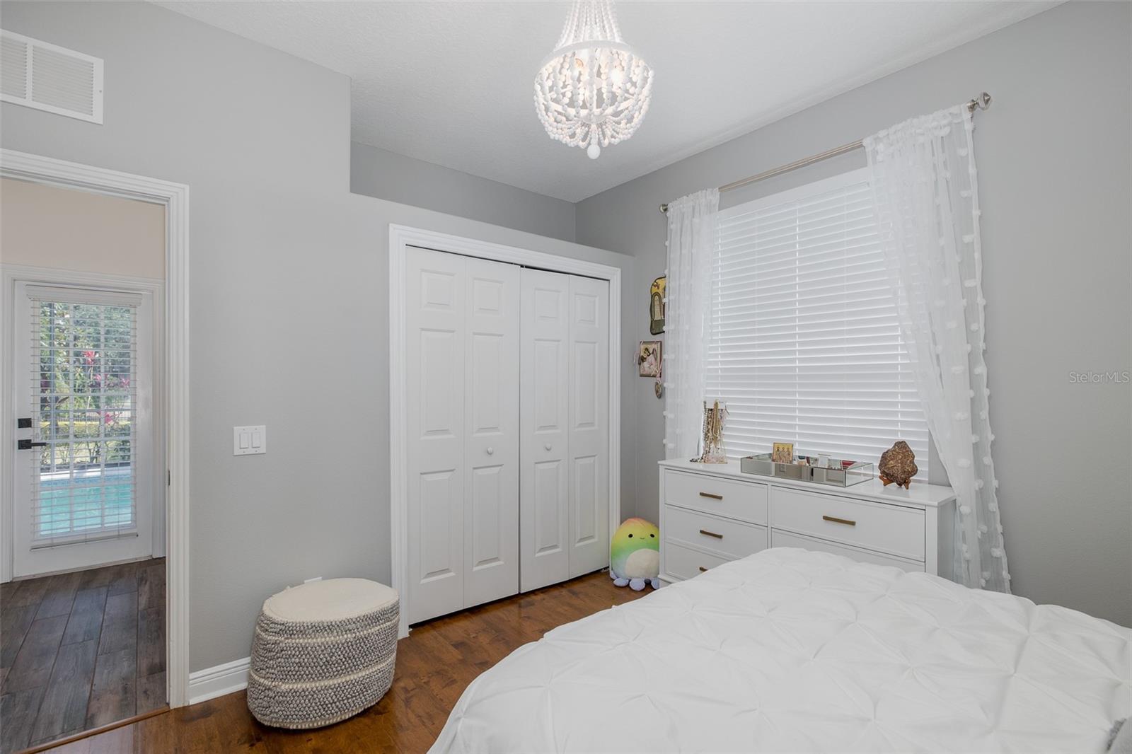 Listing photo id 35 for 10645 Garda Drive