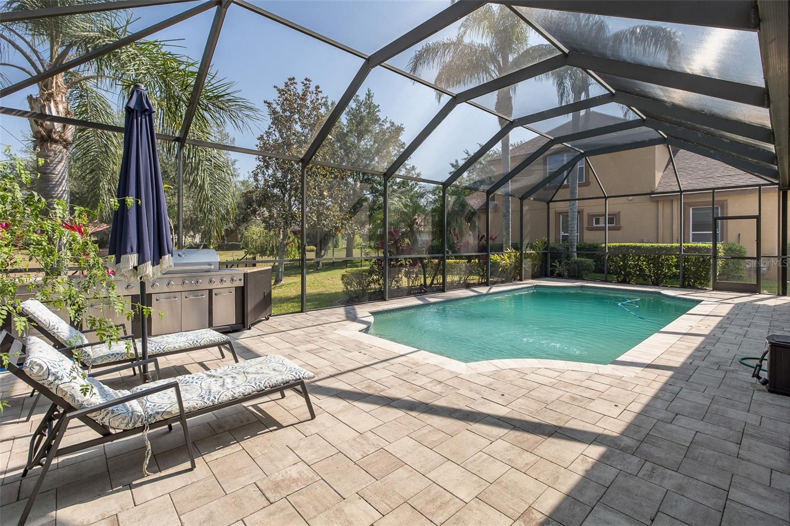 Listing photo id 41 for 10645 Garda Drive
