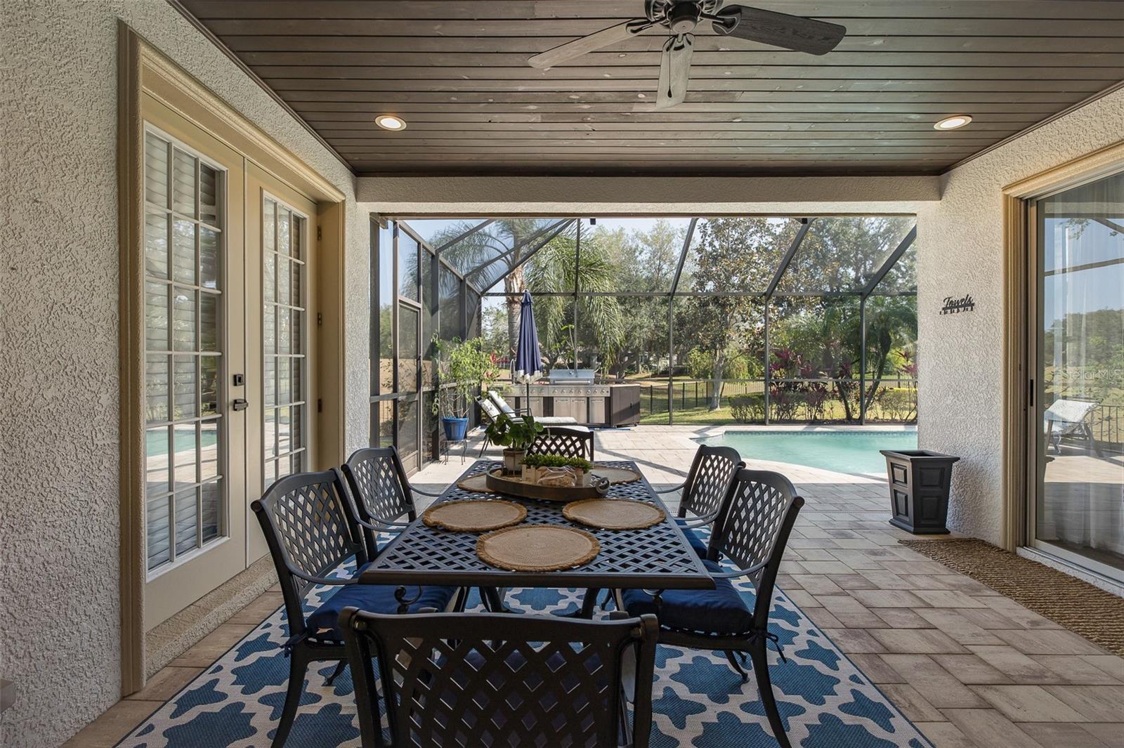 Listing photo id 43 for 10645 Garda Drive