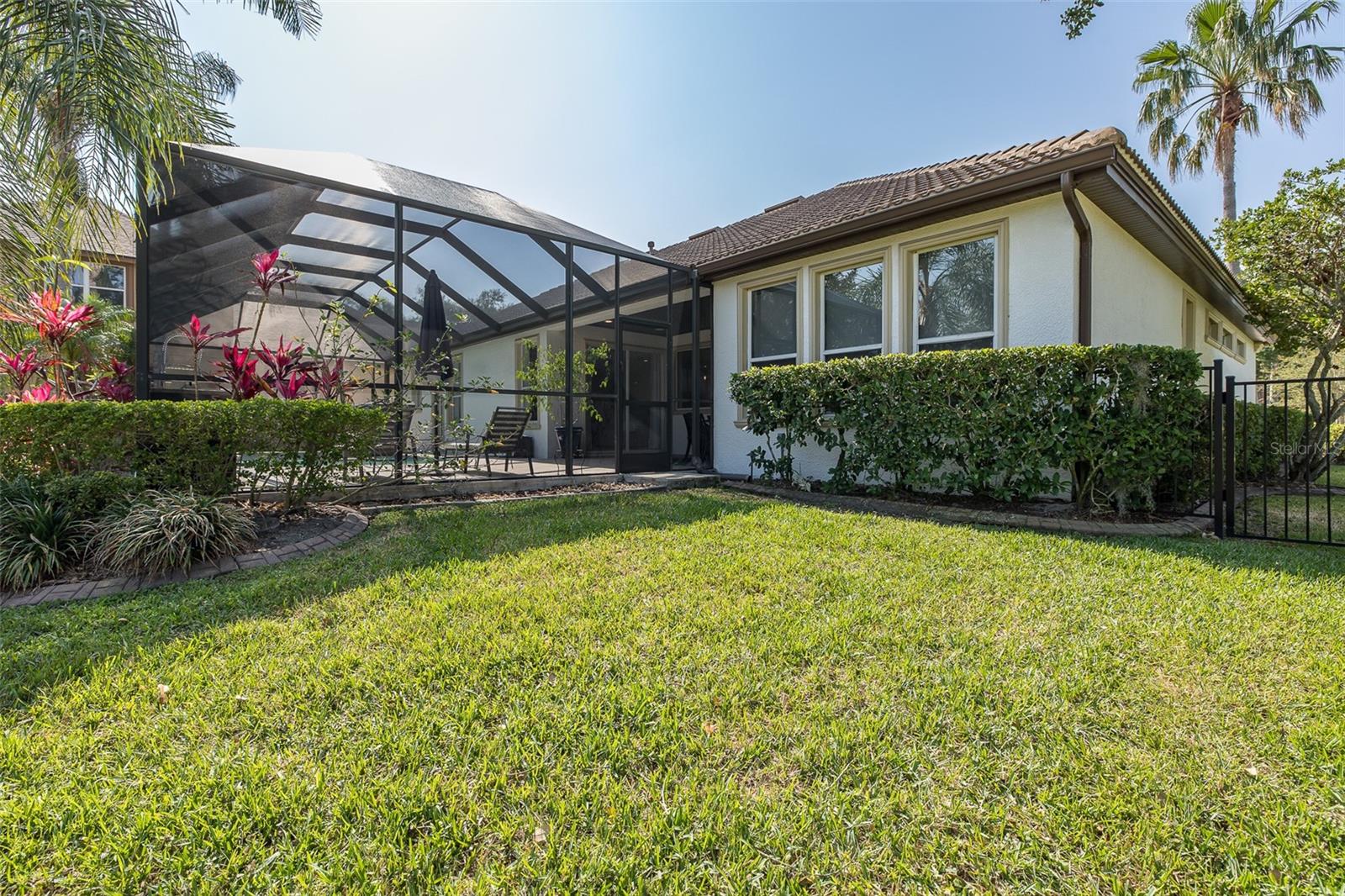 Listing photo id 56 for 10645 Garda Drive