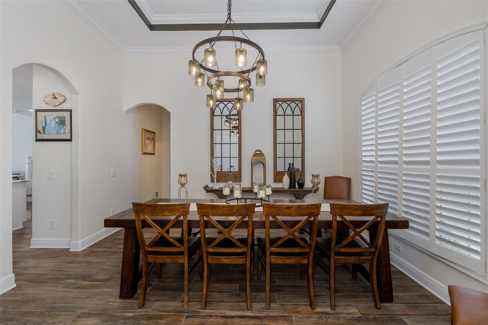 Listing photo id 7 for 10645 Garda Drive