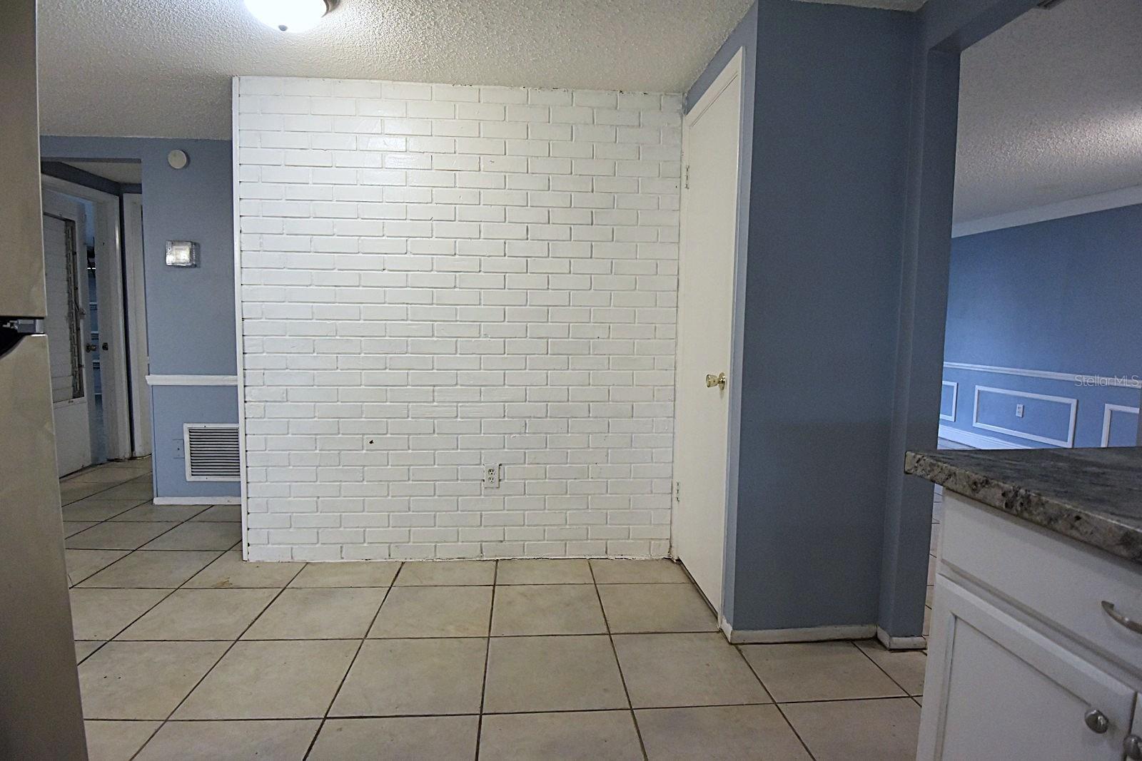Image 12 of 44 For 12411 Yorktown Lane
