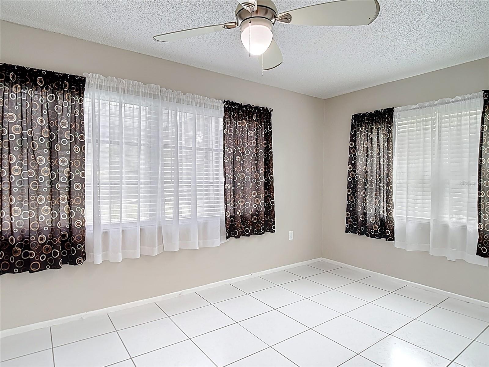 Image 41 of 52 For 13003 Sandburst Lane