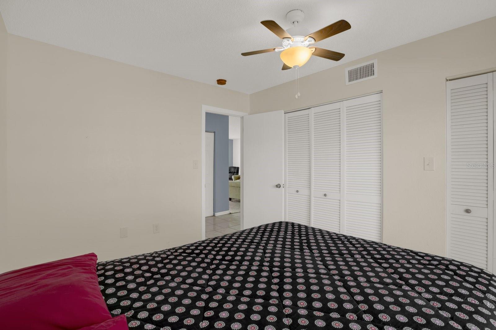 Image 14 of 23 For 4939 Floramar Terrace 204