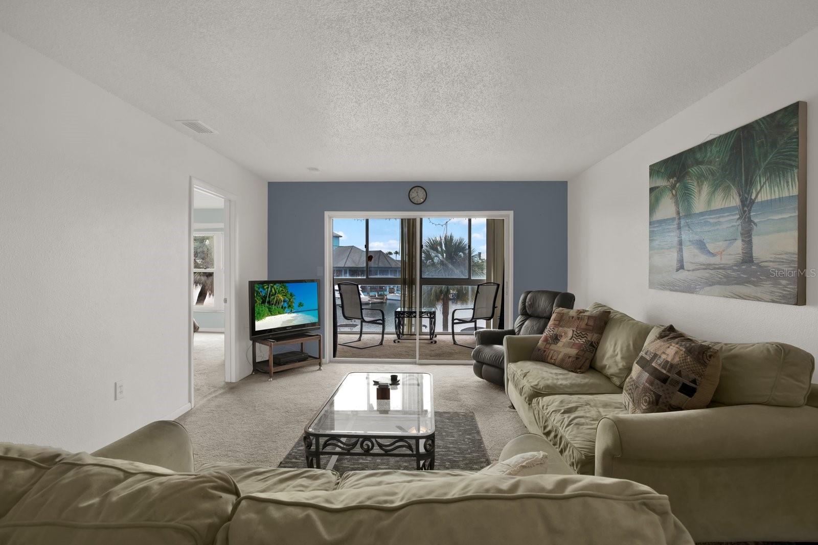 Image 8 of 23 For 4939 Floramar Terrace 204