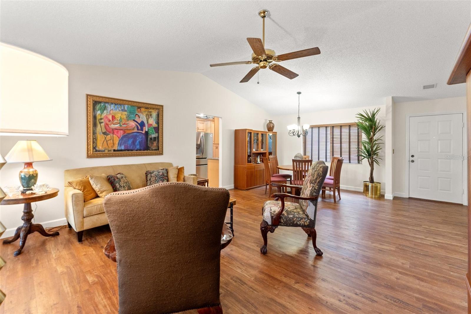 Image 10 of 33 For 7512 Heather Walk Drive