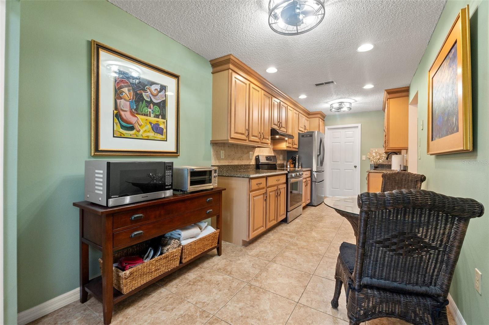 Image 14 of 33 For 7512 Heather Walk Drive