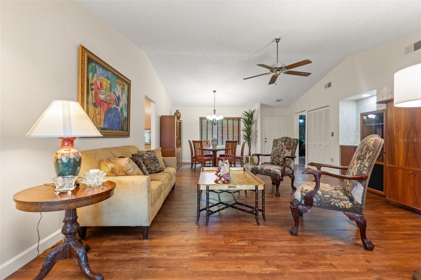 Image 9 of 33 For 7512 Heather Walk Drive