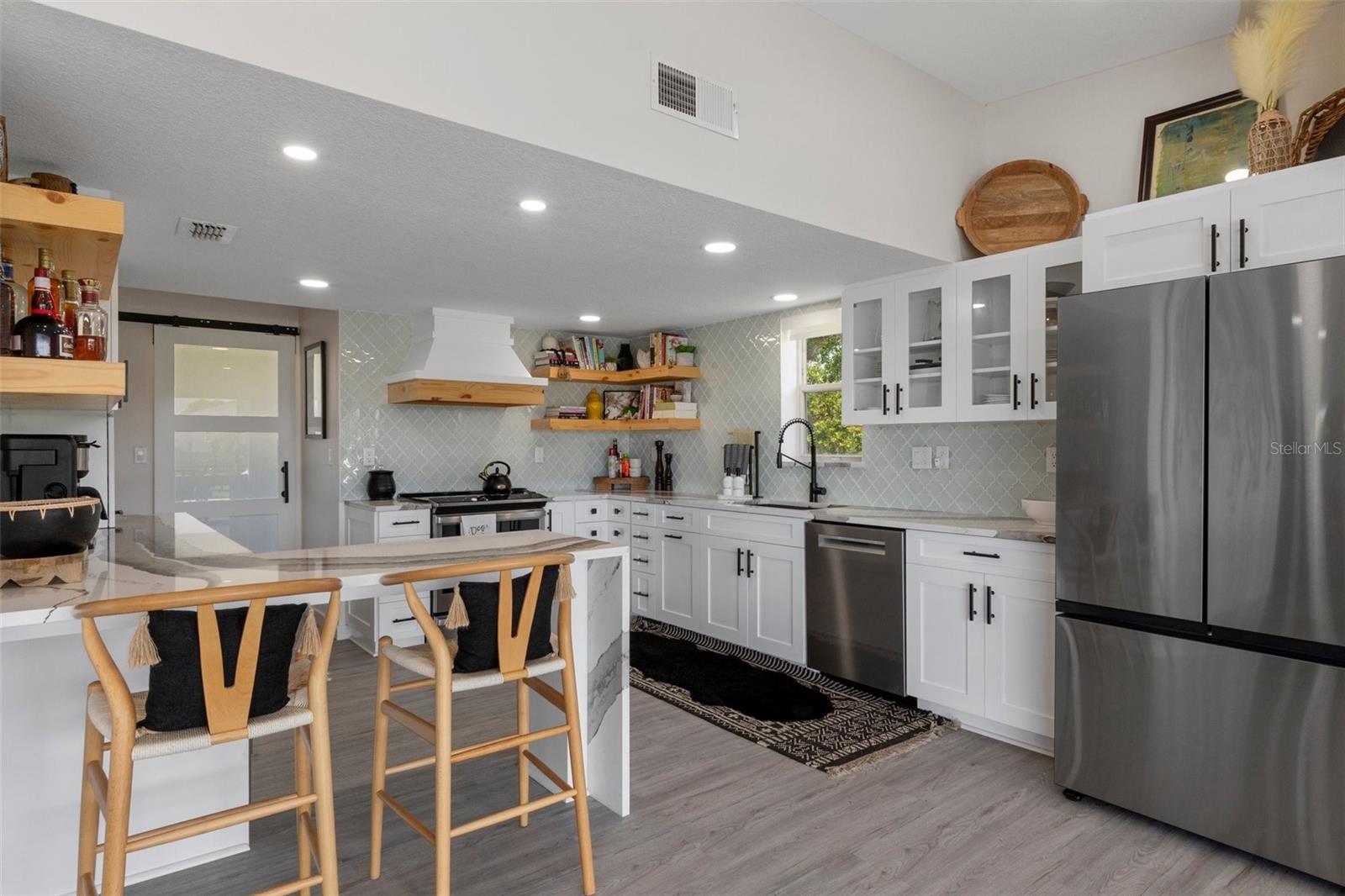 Image 36 of 100 For 5234 Foxhall Court