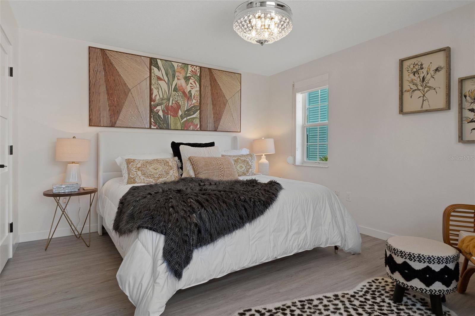 Image 52 of 100 For 5234 Foxhall Court