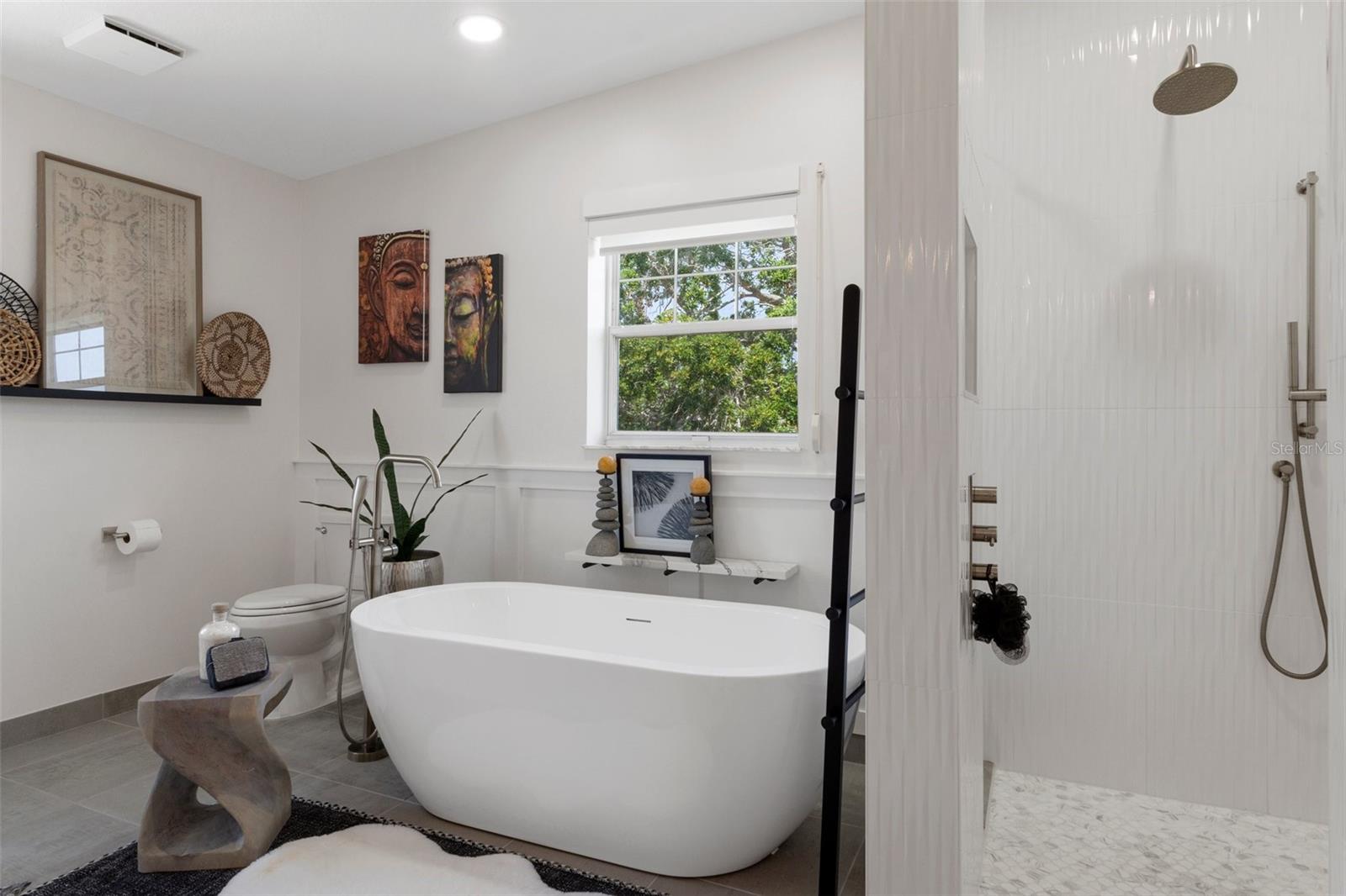 Image 64 of 100 For 5234 Foxhall Court
