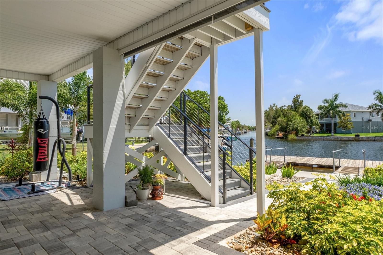 Image 85 of 100 For 5234 Foxhall Court