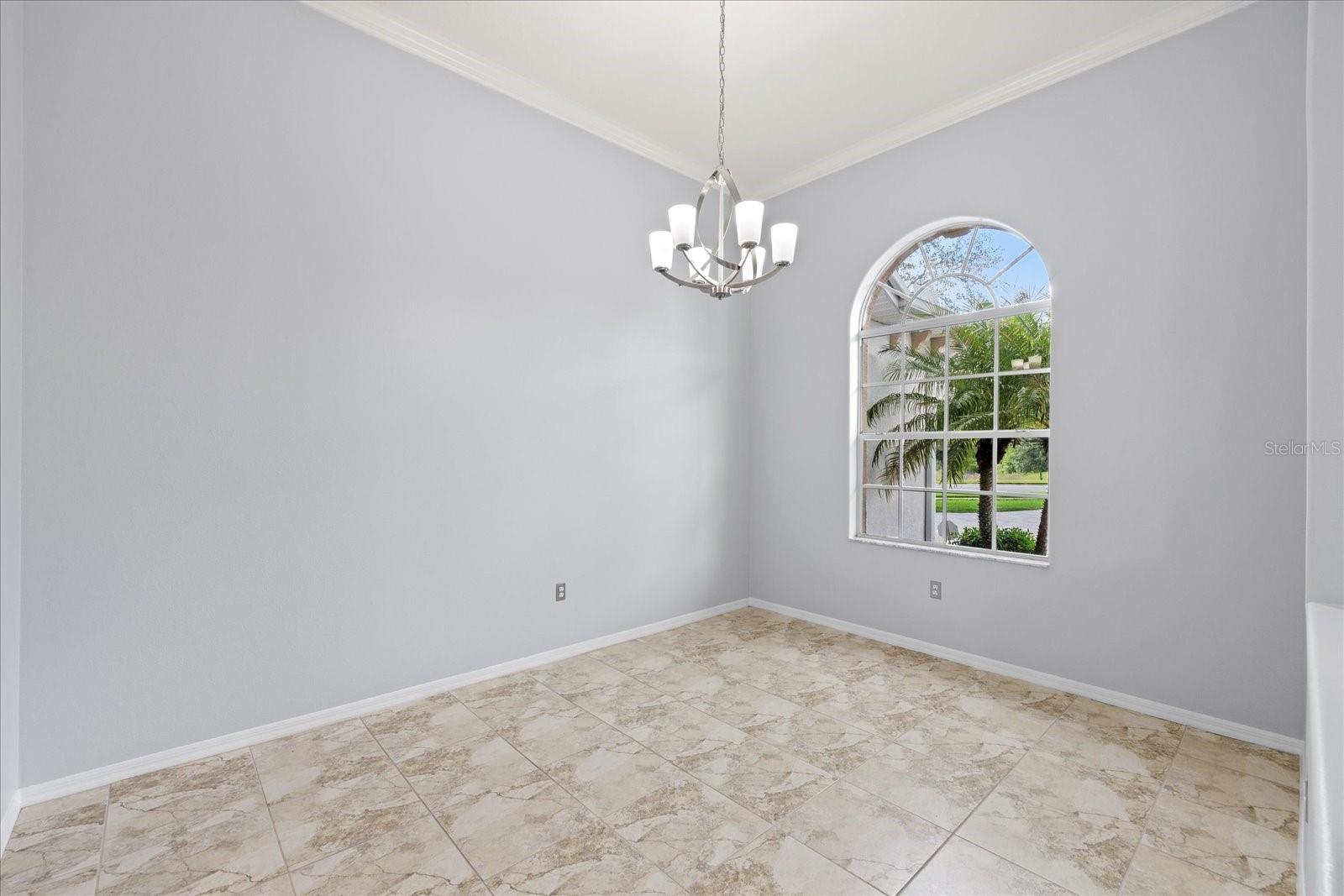 Image 17 of 49 For 18644 Autumn Lake Boulevard
