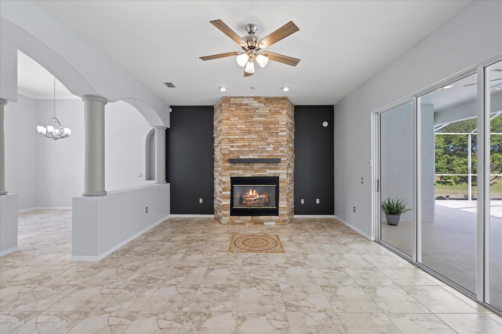 Image 36 of 49 For 18644 Autumn Lake Boulevard