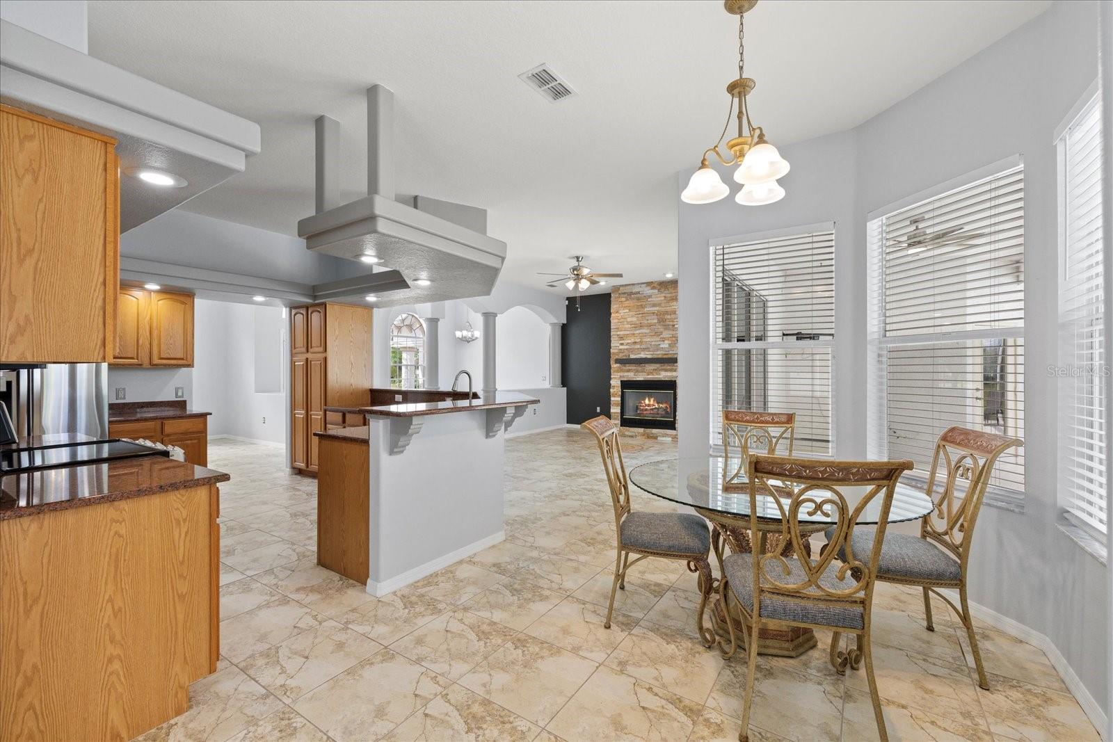 Image 42 of 49 For 18644 Autumn Lake Boulevard
