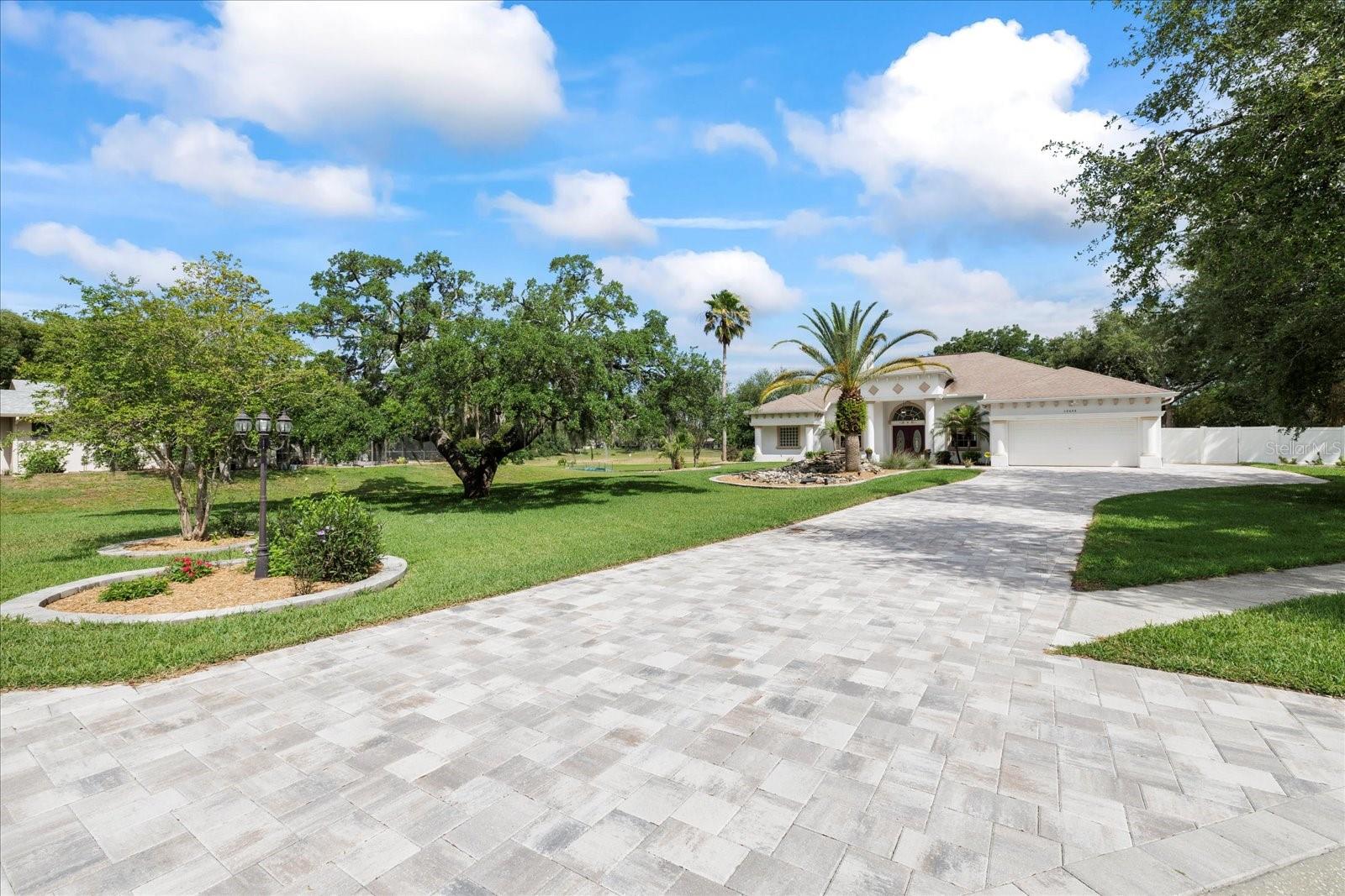 Image 9 of 49 For 18644 Autumn Lake Boulevard