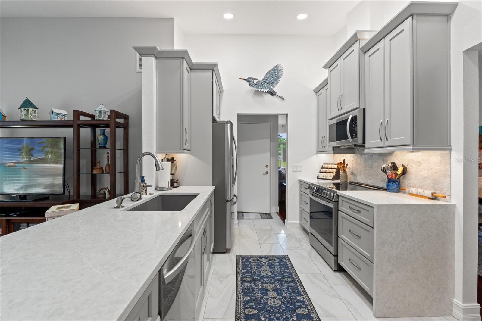 Image 13 of 54 For 7367 Willow Brook Drive