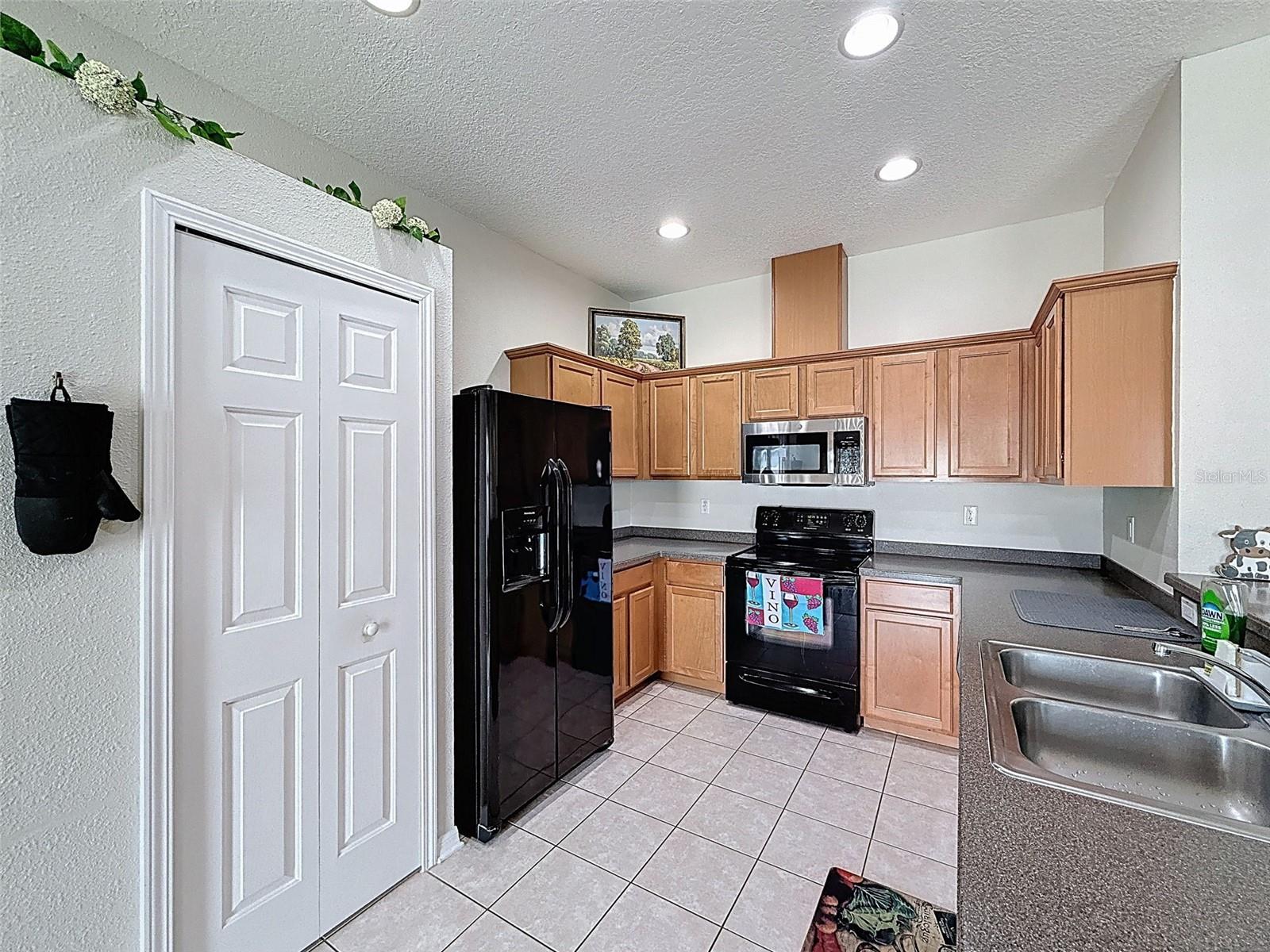 Image 17 of 56 For 15205 Durango Cir