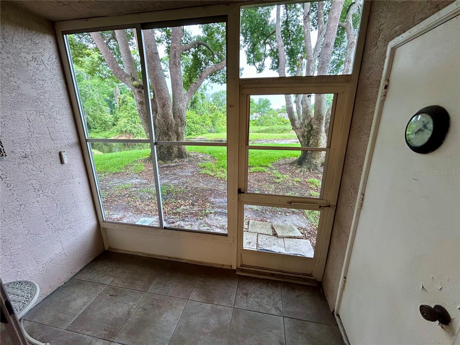 Image 10 of 43 For 4903 Myrtle Oak Drive 12