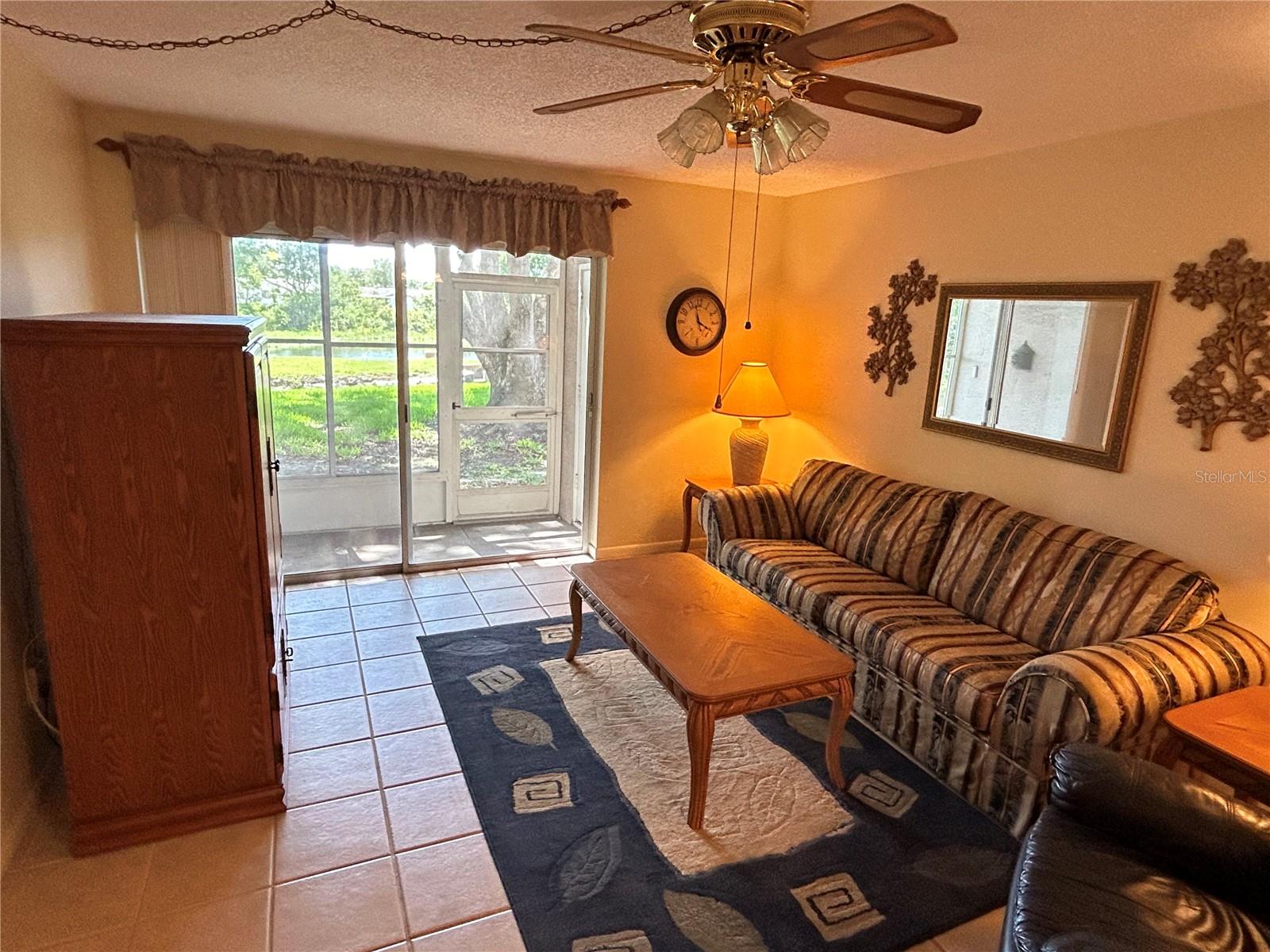 Image 8 of 43 For 4903 Myrtle Oak Drive 12