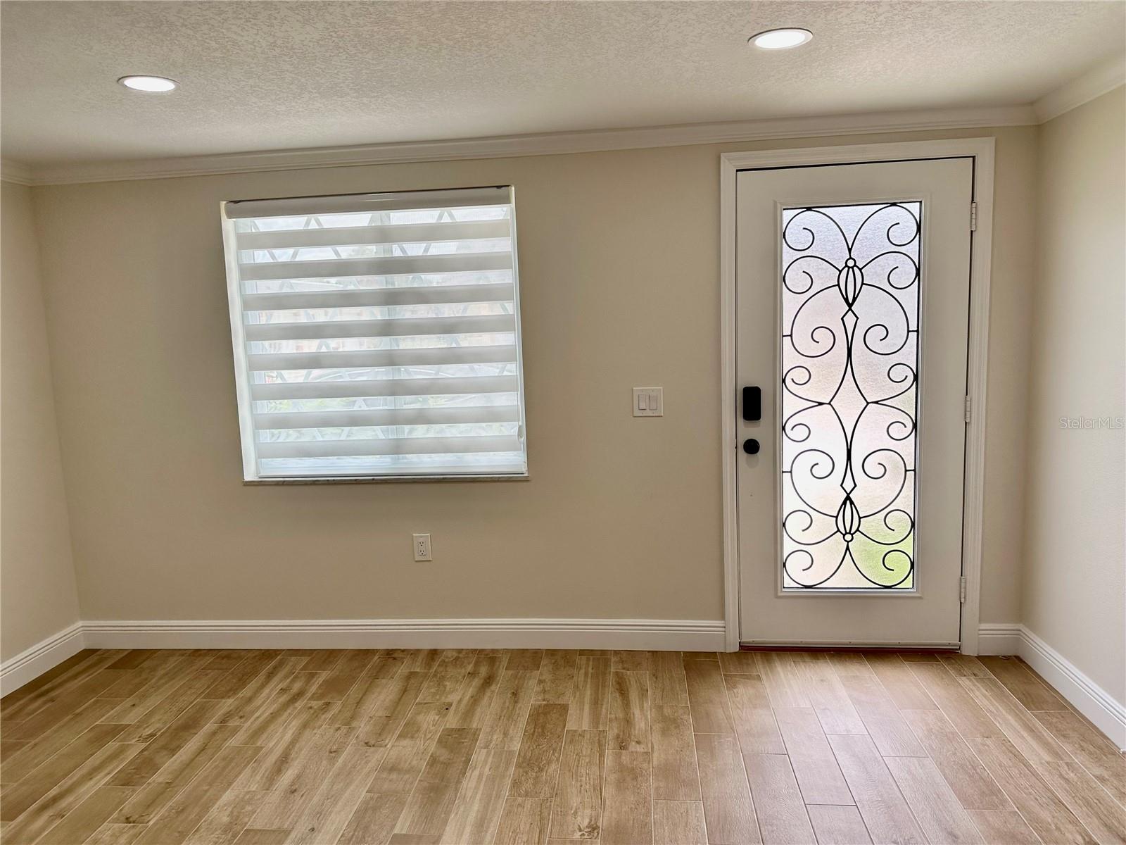Image 4 of 47 For 4946 Allner Street