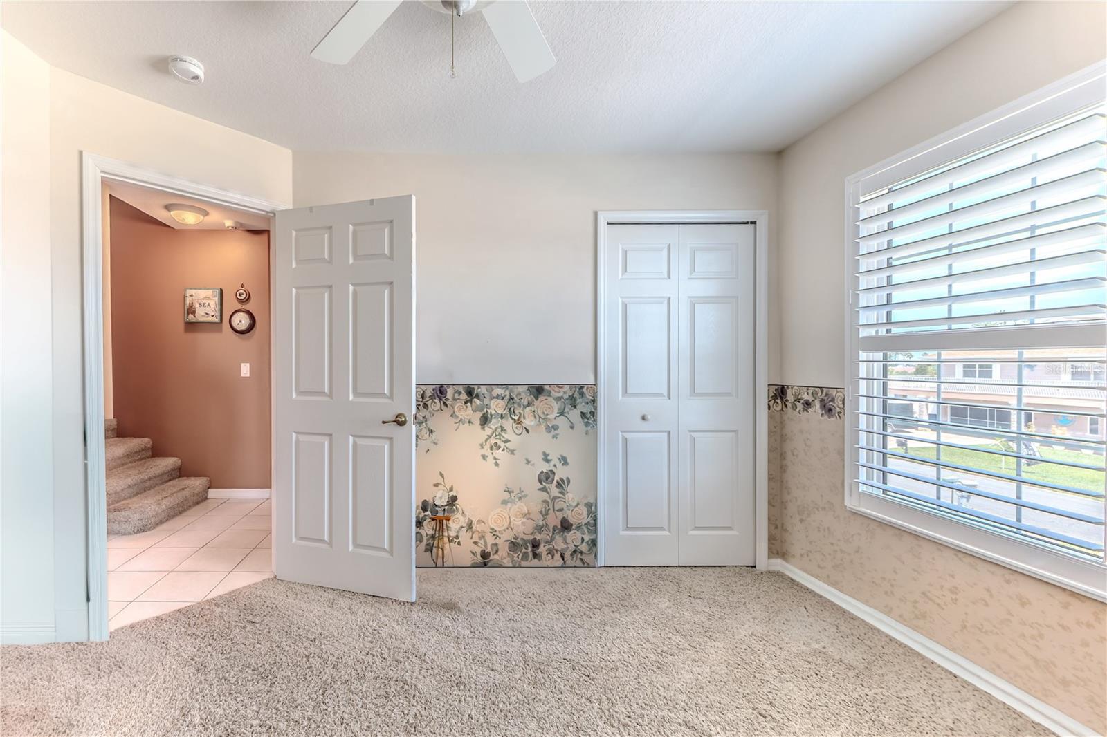 Listing photo id 41 for 3352 Gulfview Drive