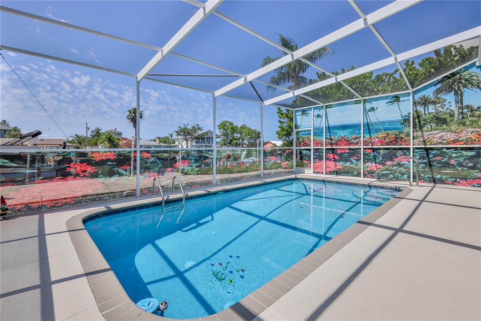 Listing photo id 63 for 3352 Gulfview Drive