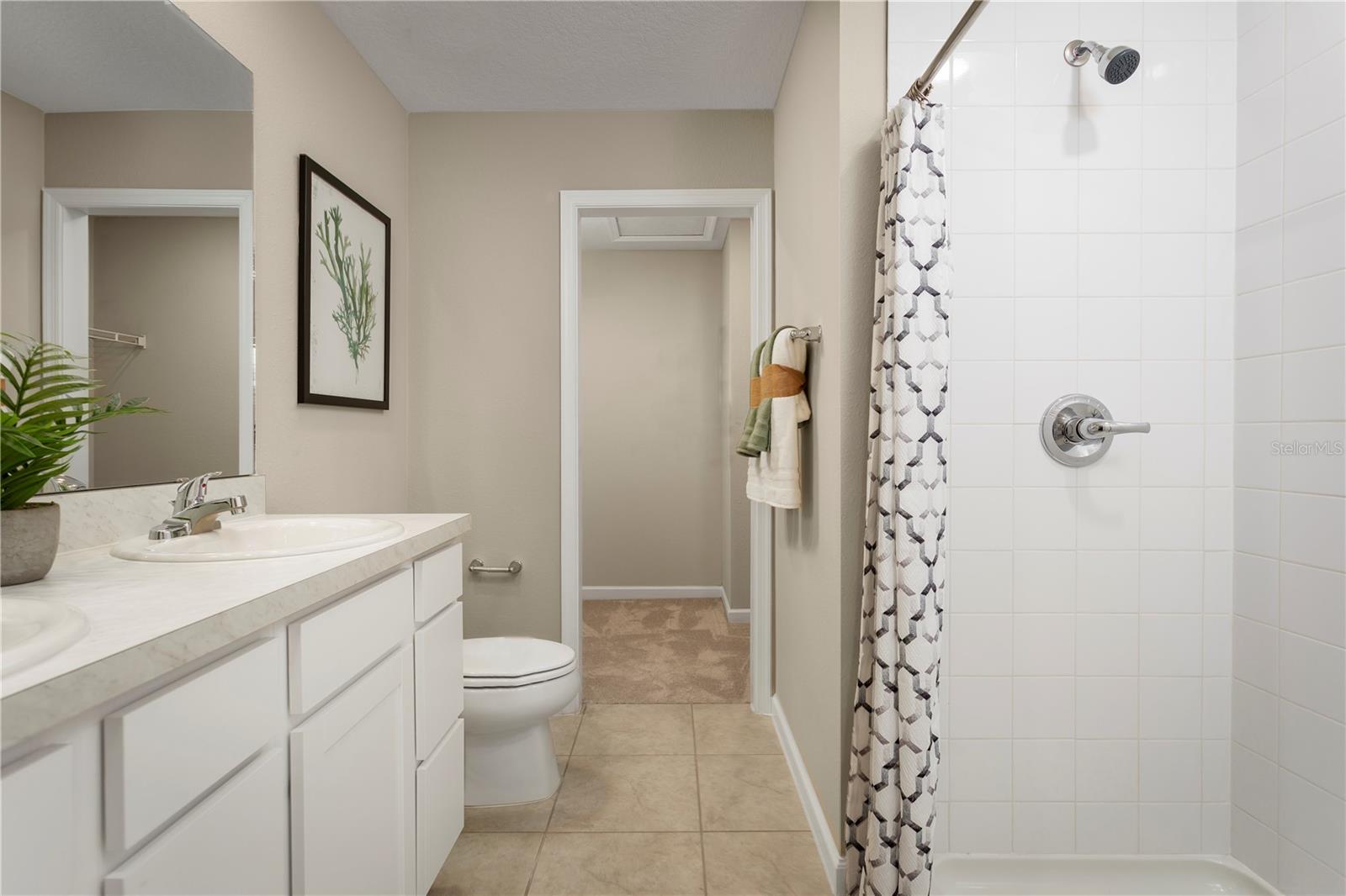 Listing photo id 8 for 11410 Spectacled Drive