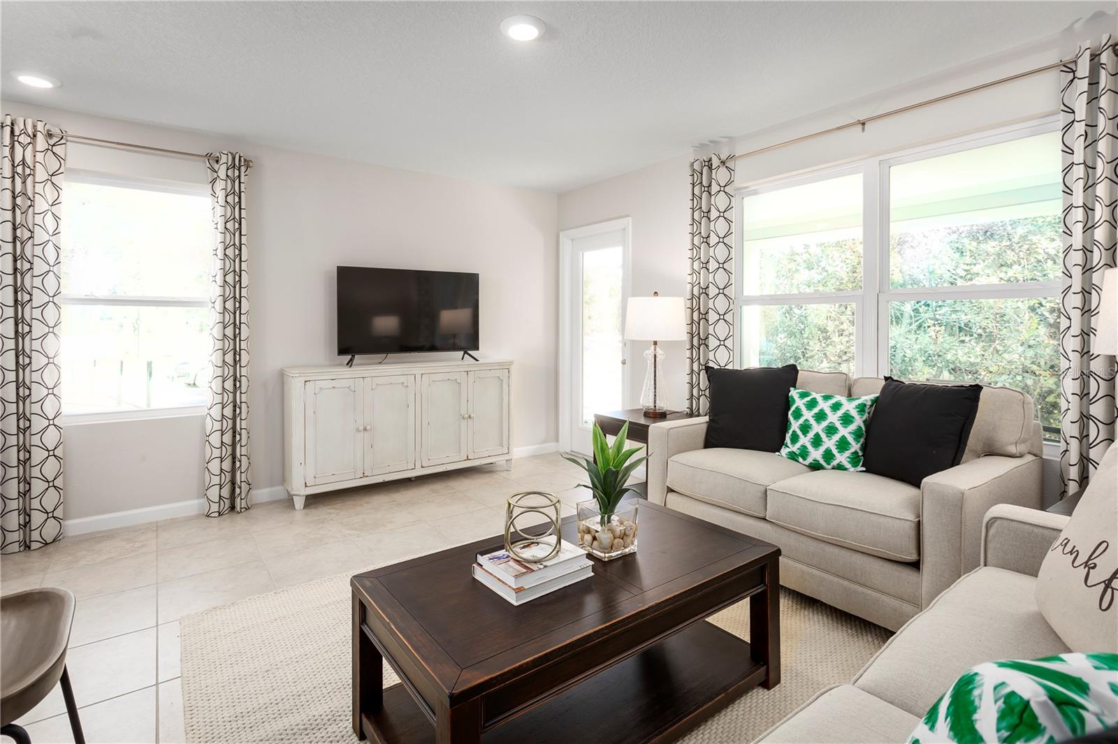 Listing photo id 1 for 11410 Spectacled Drive