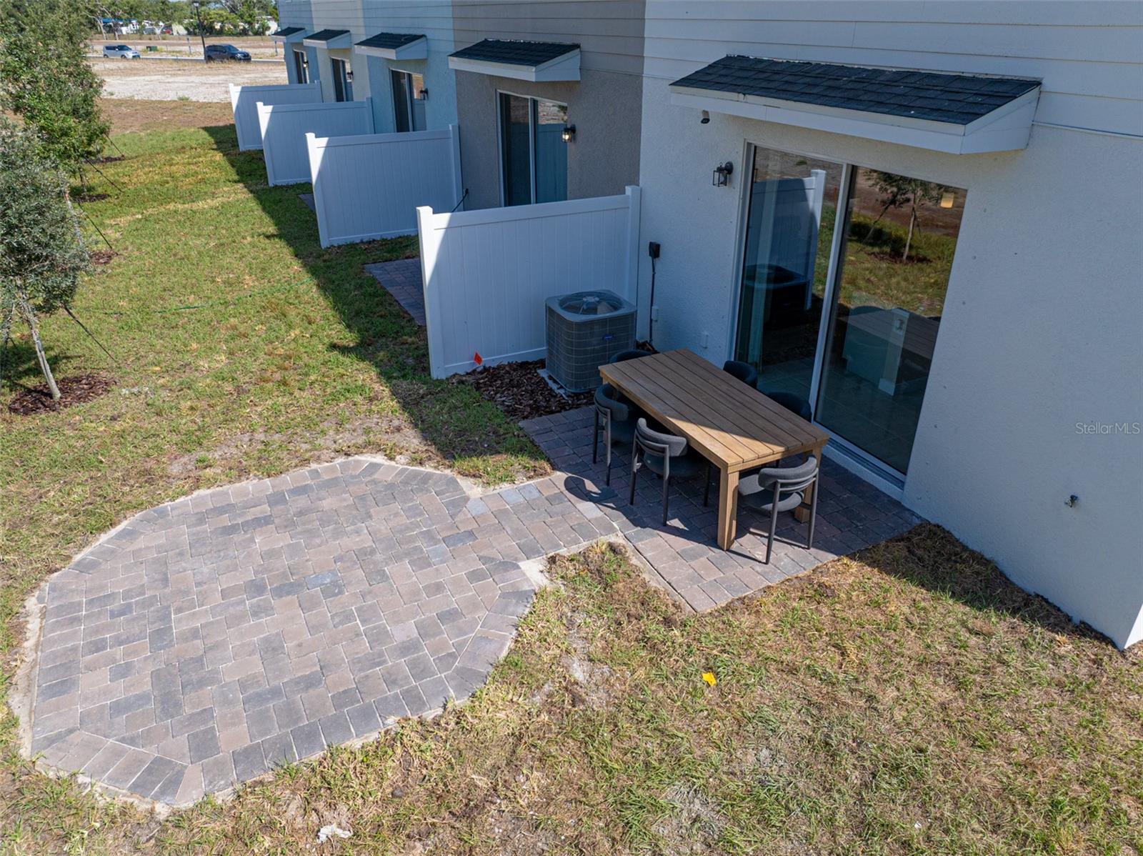 Image 3 of 20 For 1675 Kendall Pointe Place