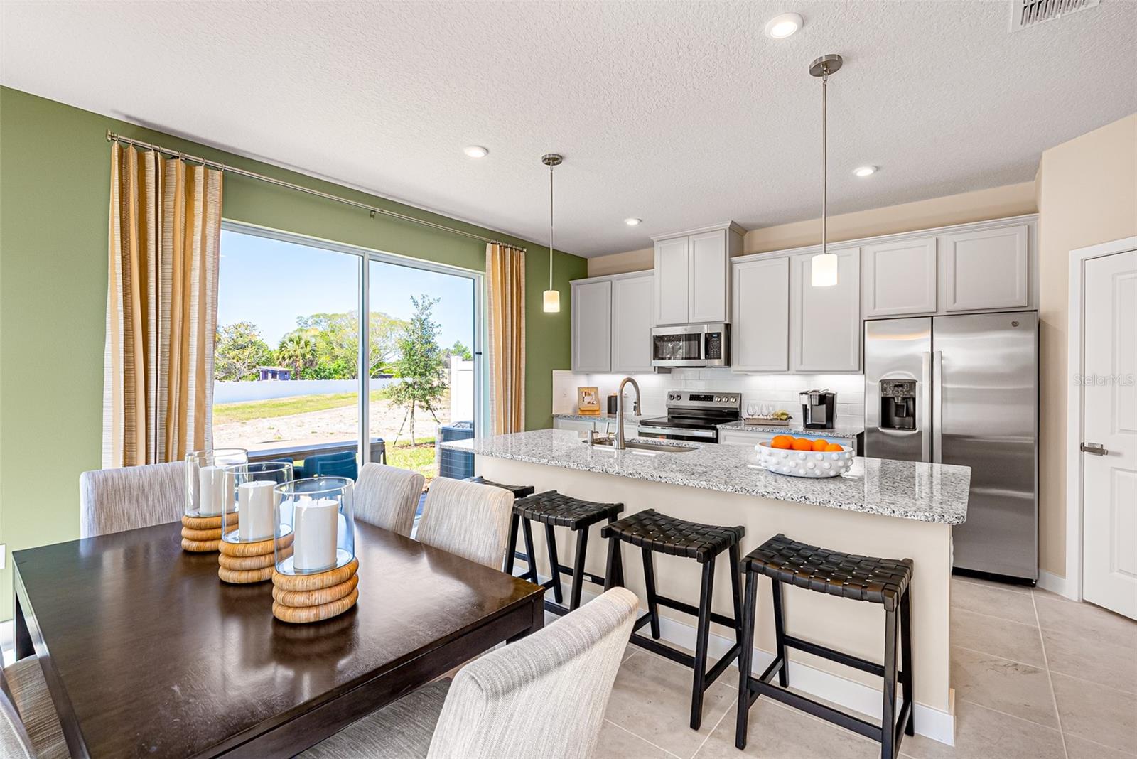 Image 6 of 20 For 1675 Kendall Pointe Place