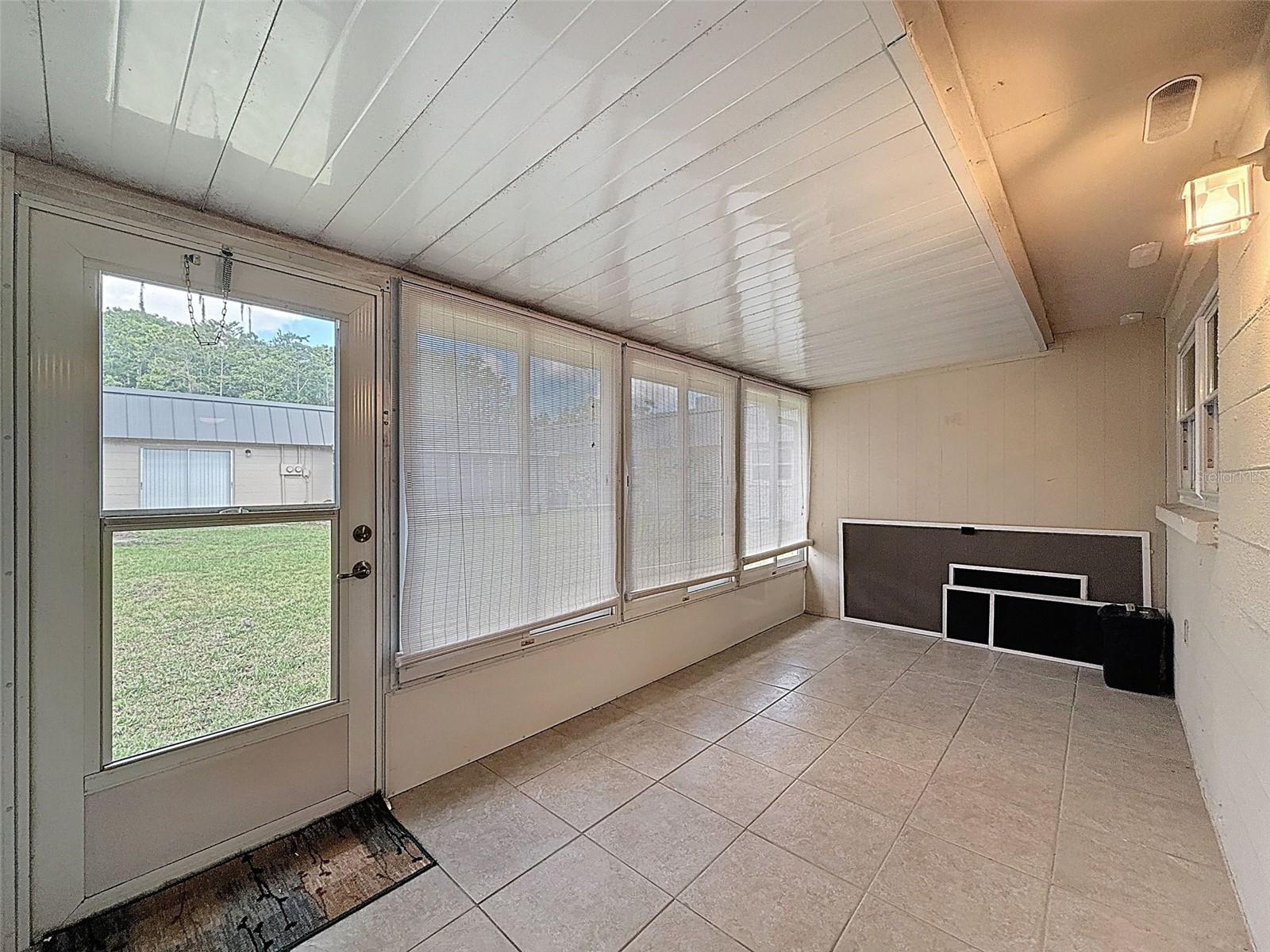 Image 34 of 91 For 11821 Boynton Lane