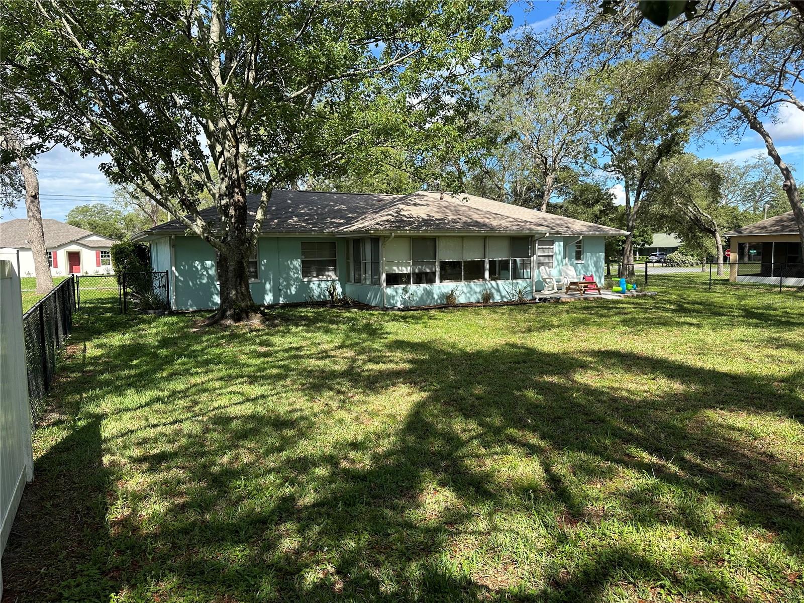Image 8 of 30 For 2158 Clayton Avenue