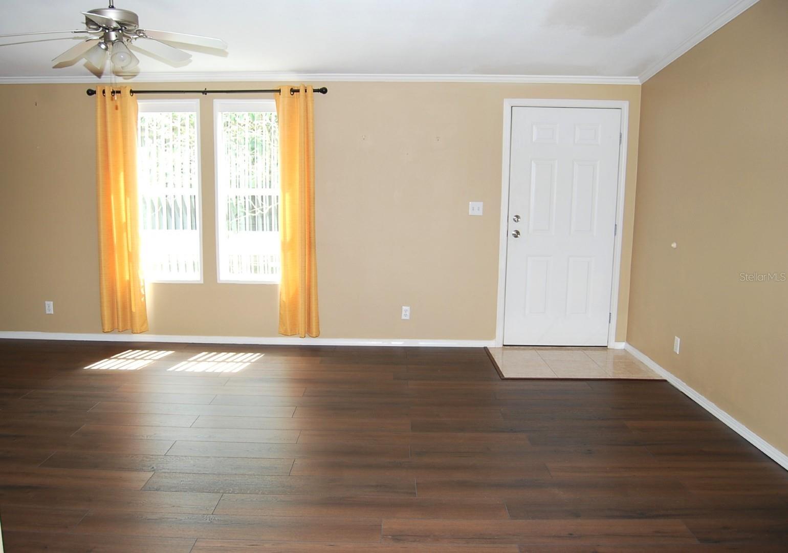 Image 10 of 39 For 9587 Scepter Avenue