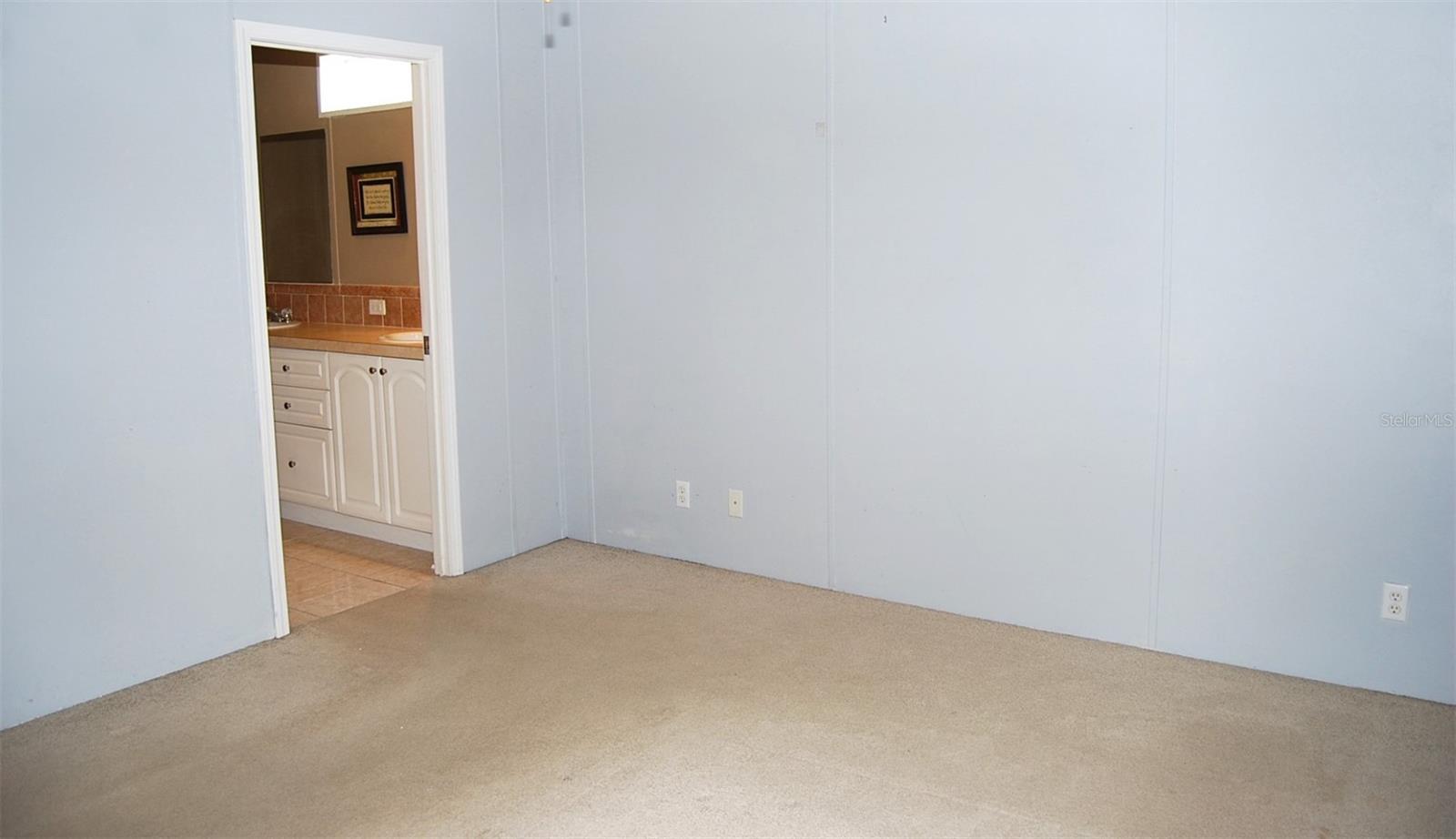 Image 14 of 39 For 9587 Scepter Avenue