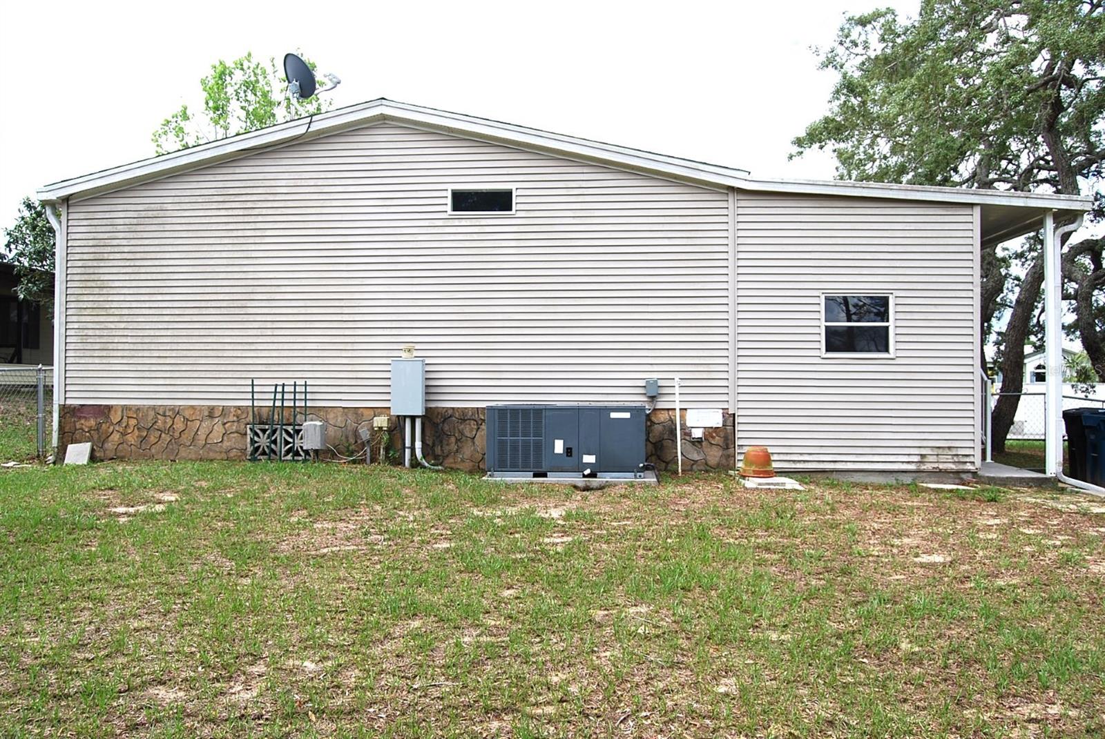 Image 30 of 39 For 9587 Scepter Avenue