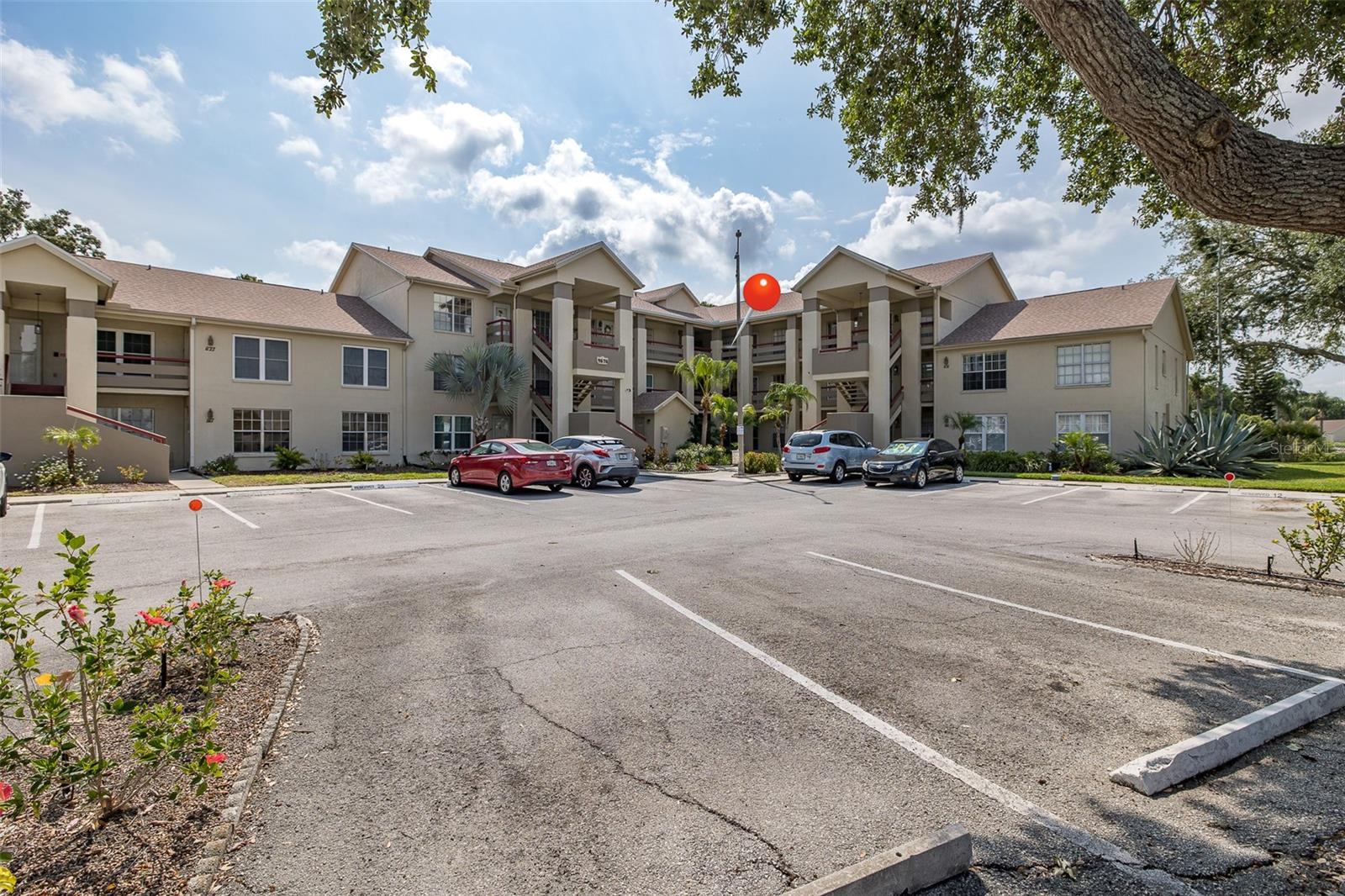 Listing photo id 0 for 4575 Whitton Way 1132