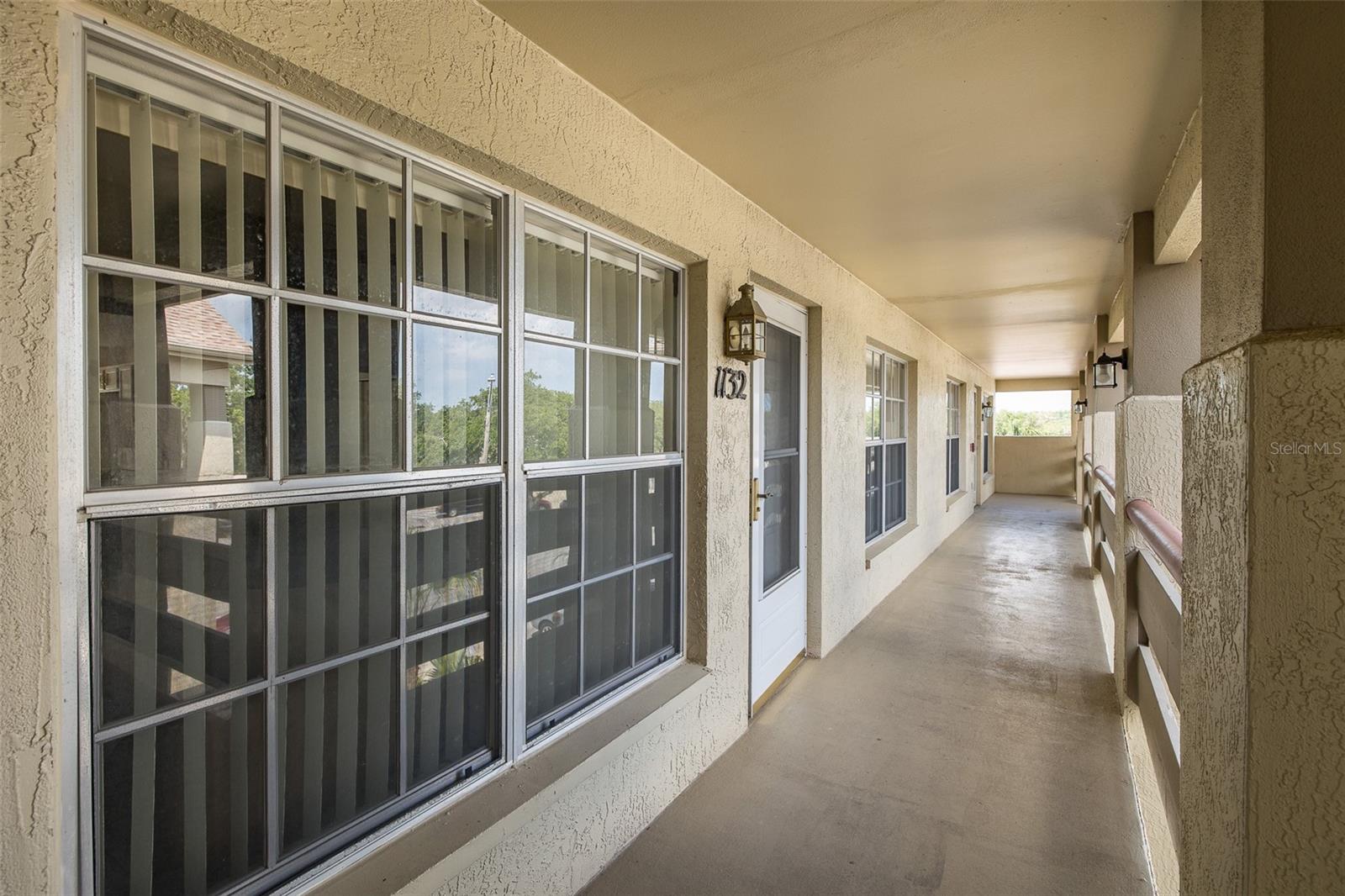 Listing photo id 4 for 4575 Whitton Way 1132