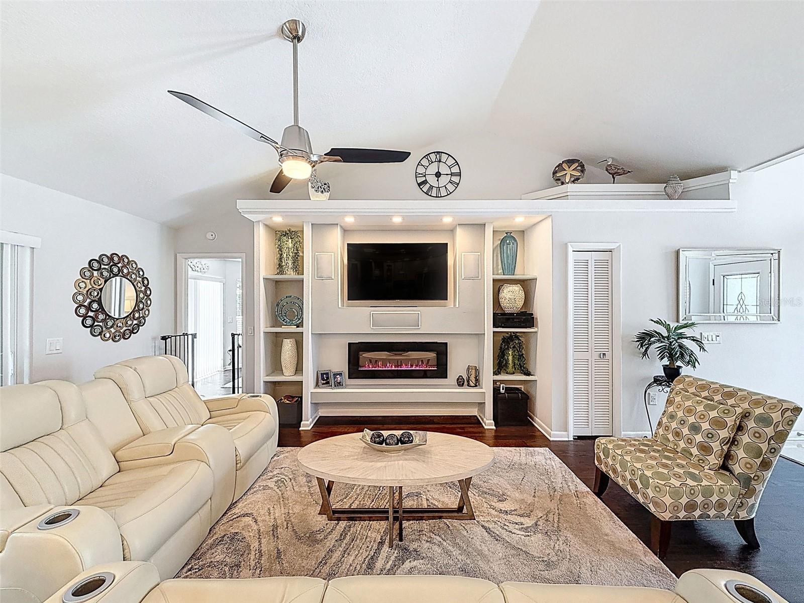 Image 22 of 99 For 13627 Glaze Brook Drive