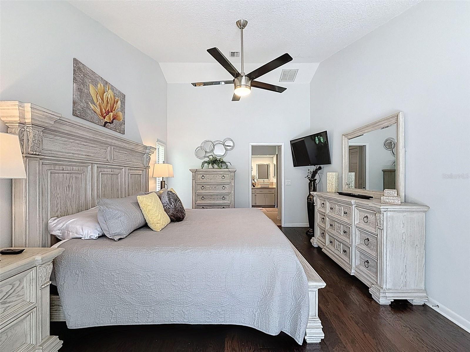 Image 32 of 99 For 13627 Glaze Brook Drive
