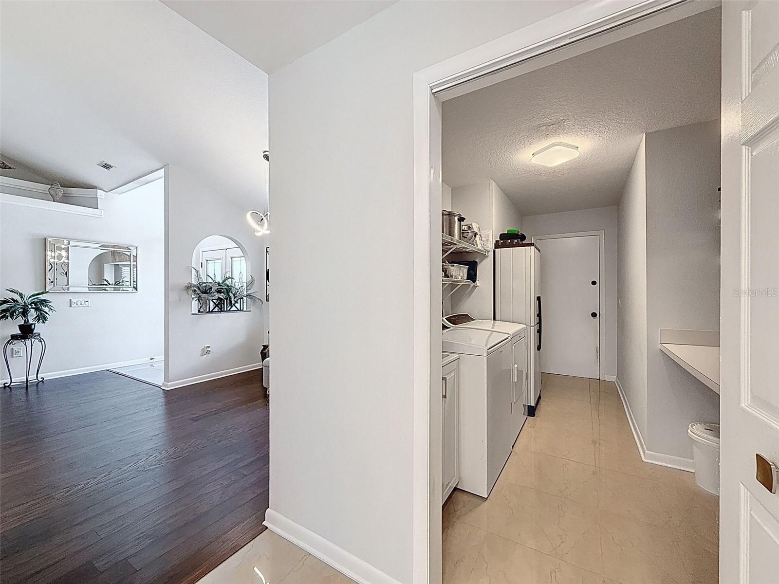 Image 39 of 99 For 13627 Glaze Brook Drive