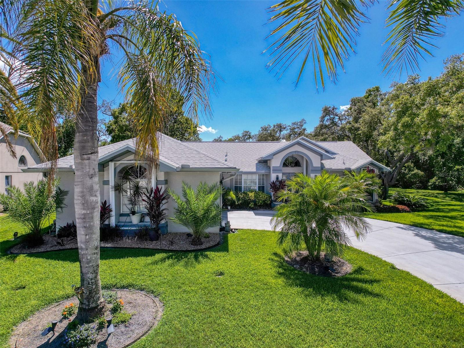 Image 4 of 99 For 13627 Glaze Brook Drive