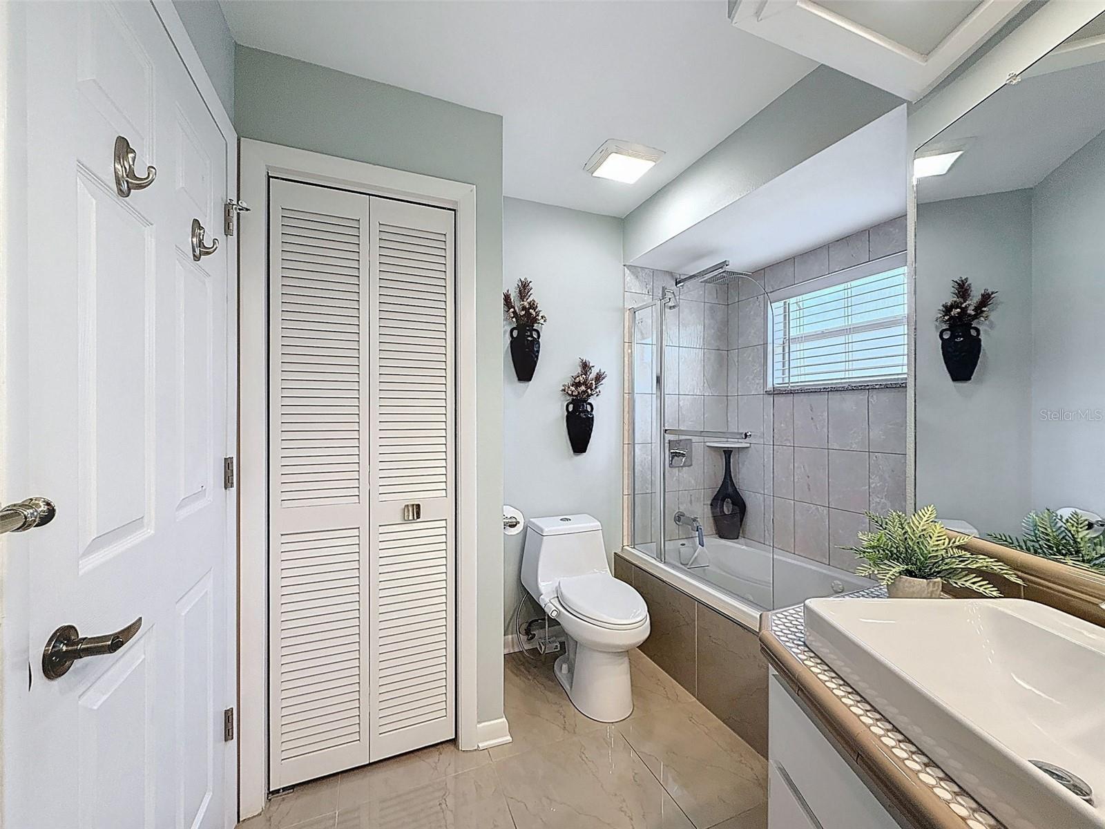 Image 47 of 99 For 13627 Glaze Brook Drive